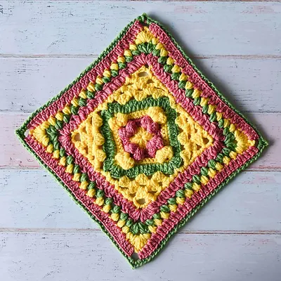 Minerva Granny Square