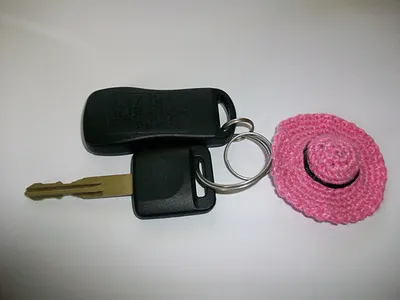 Mini Sun Hat Keychain