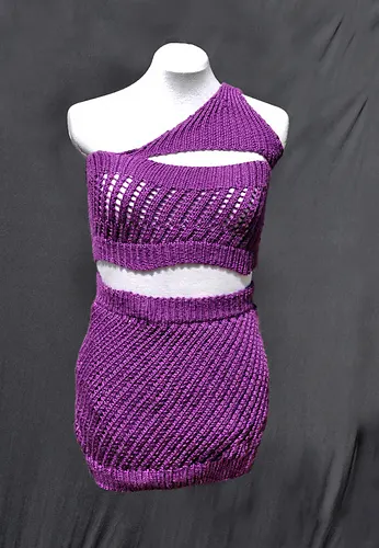 O-Shirt and Diagonal Skirt