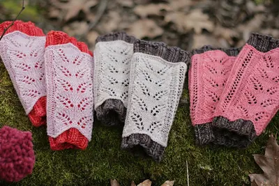 Plum Creek Mitts