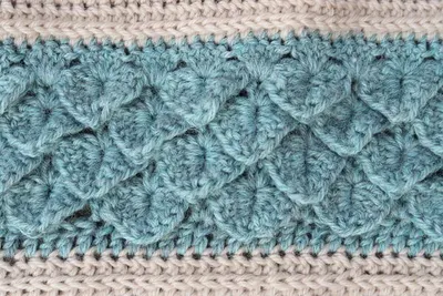 Plume Scales Crochet Blanket Stripe Pattern