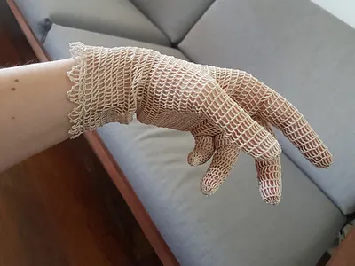 Pretty Gloves to Make for Spring