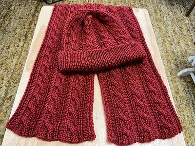 Reversible Cable and Garter Scarf and Hat