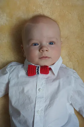 Saltos tversover til baby // baby bow tie