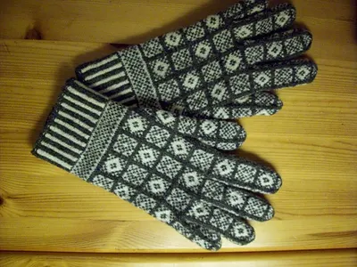 Sanquhar Gloves (サンカ手袋)