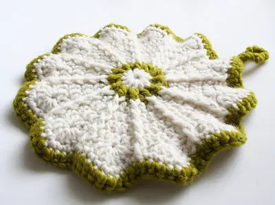 Scalloped Potholder
