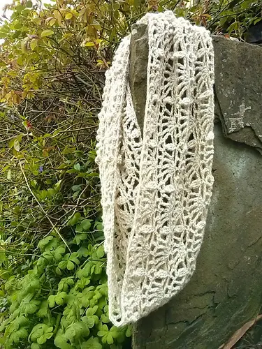 Shell Pattern Cowl