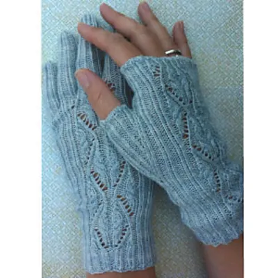 Soliloquy Lace Gloves
