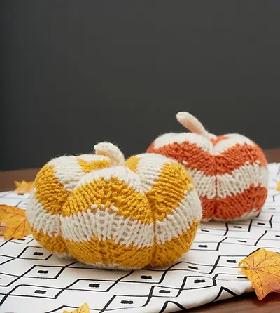 Spicy Knit Pumpkins