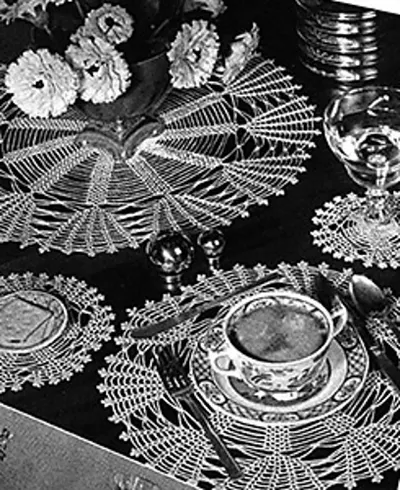 Spinning Wheel Luncheon Set #7558
