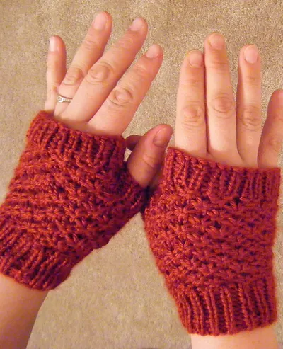 Starry Eyed Mitts and Earband Giftset