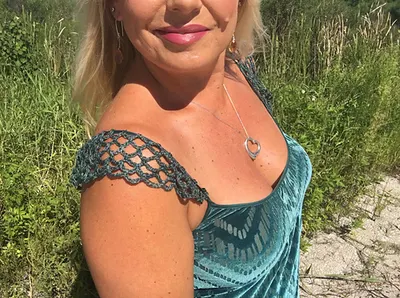 Straps on a Tank Top, Version 2