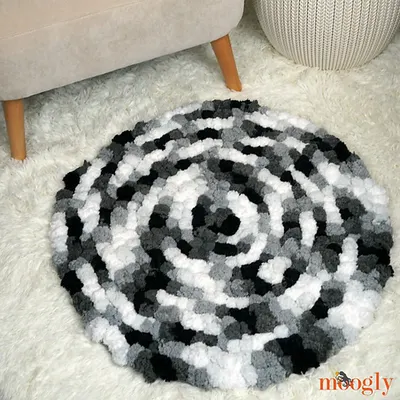 Super Easy Non-Slip Pom Pom Rug