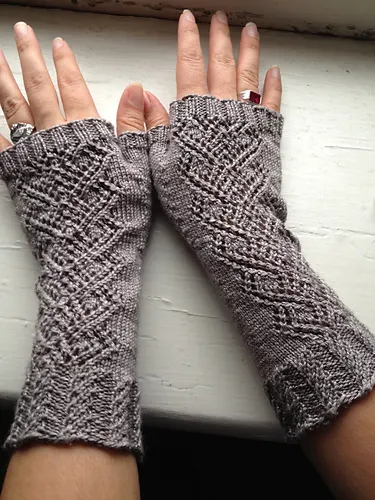 Swan Maiden Mitts