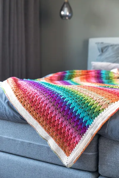 The Big Larksfoot Rainbow Blanket
