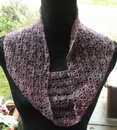 The Birthday Gift - a laceweight cowl