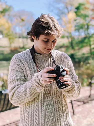 The Handsome Chris Pullover
