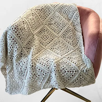 Tulip Square Throw