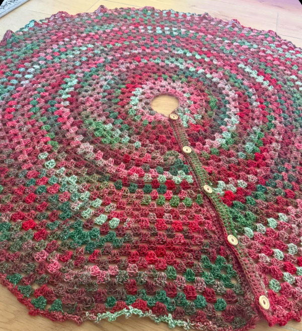 How to Crochet a Tree Skirt: Granny's Tree Skirt FREE PATTERN photo 3