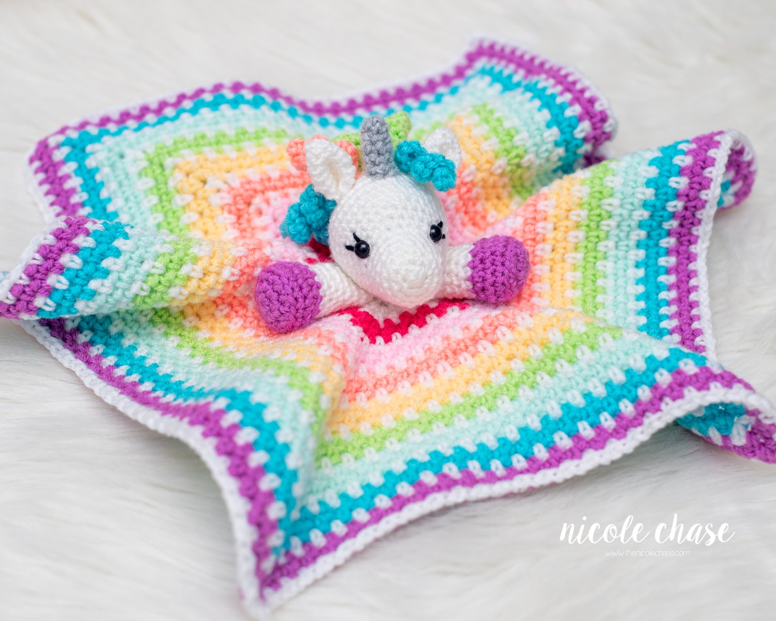 Hug Me Unicorn Lovey
