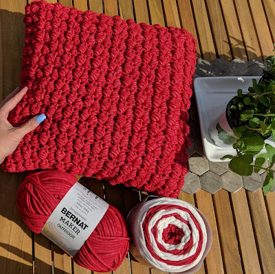 Bernat Maker Outdoor - Puff Pillow Pattern photo 2