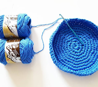 Easy Crochet Basket photo 3