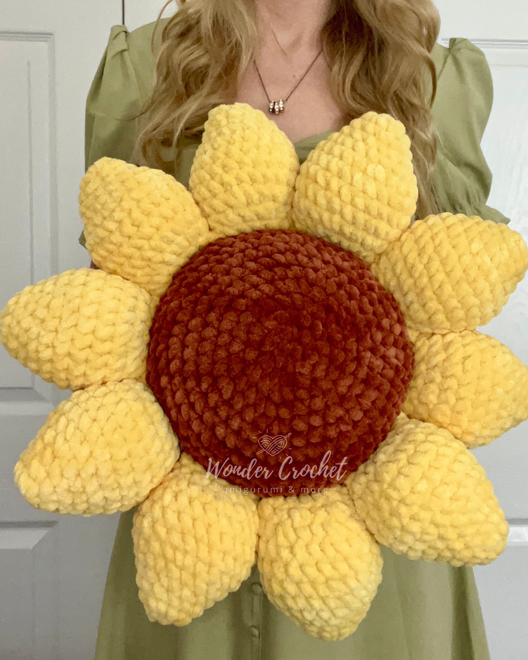 No-Sew Sunflower Pillow Free Crochet Pattern photo 2