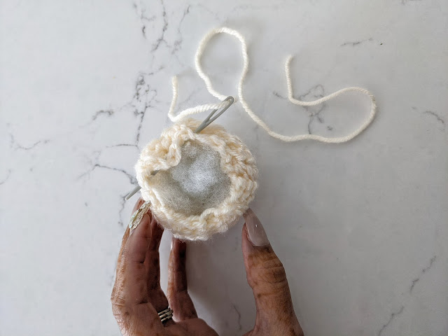 Crochet Pumpkin Wreath photo 6
