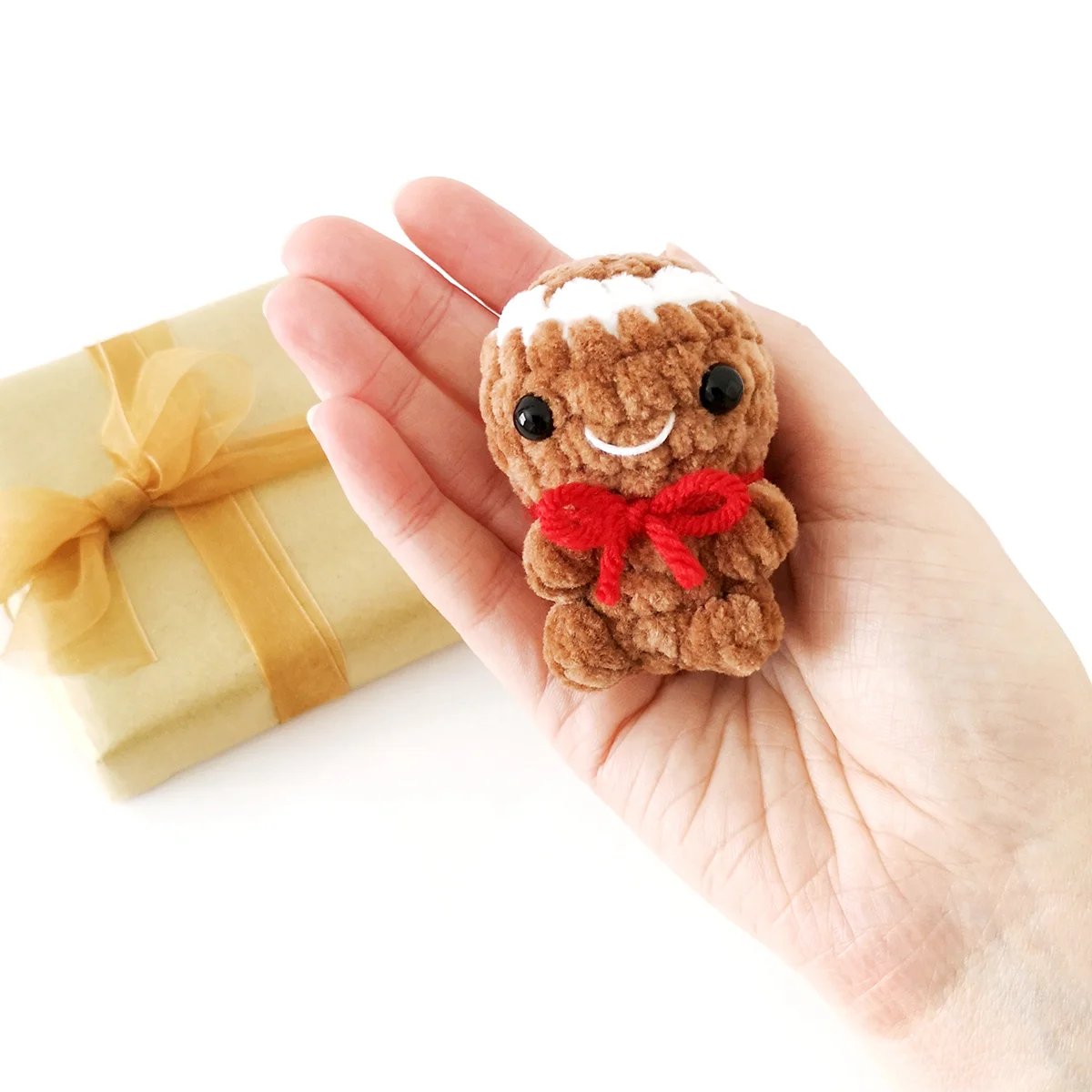 No-Sew Gingerbread Man photo 2