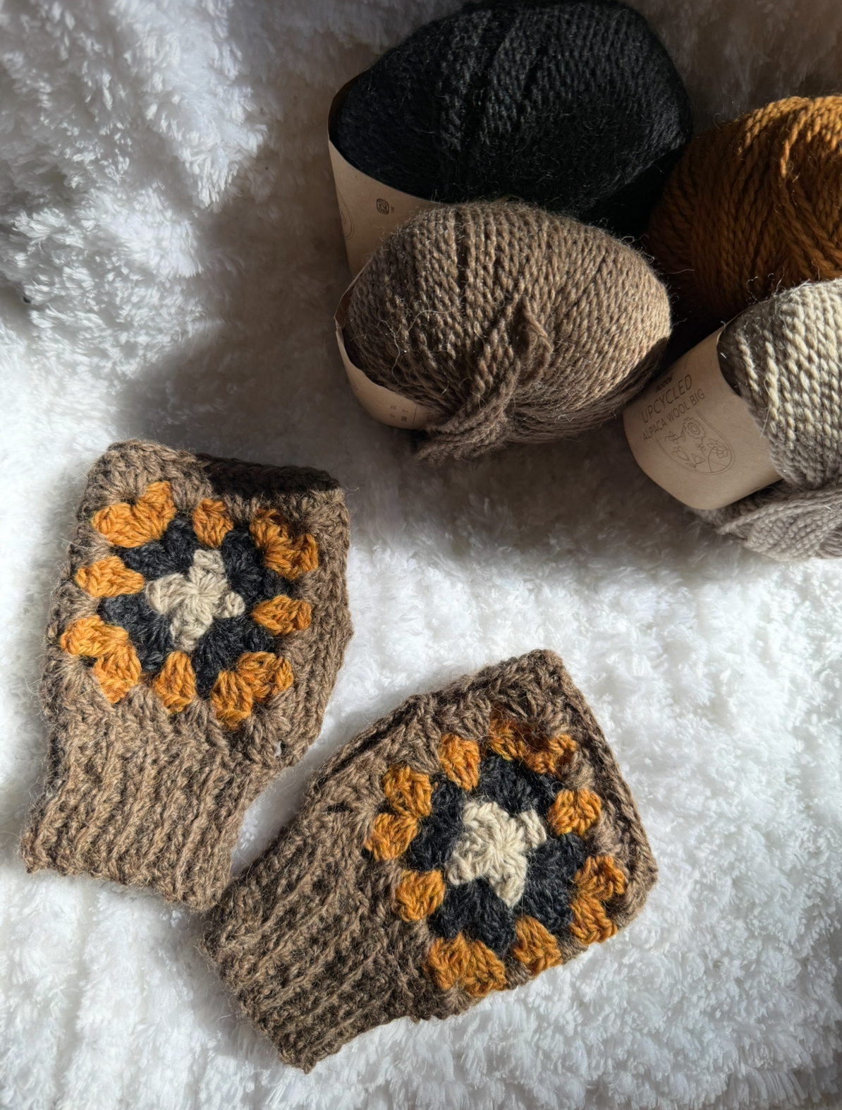 How to Make Granny's Fingerless Gloves: FREE CROCHET PATTERN photo 5