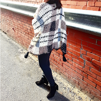 Plaid Blanket Poncho - Yarnspirations photo 7